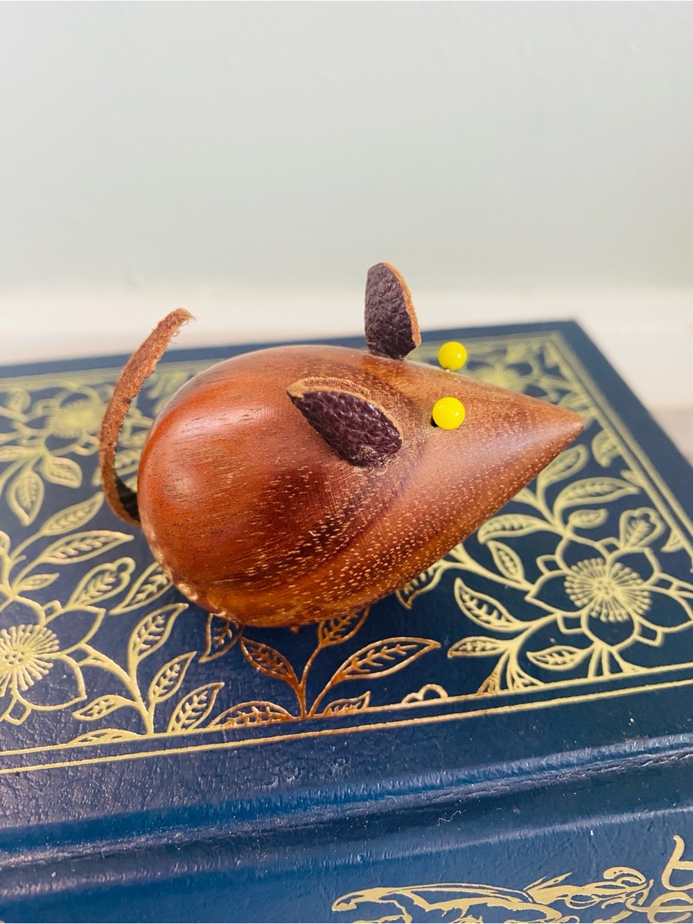 Vintage Mid Century Modern Danish Teak Wood Mouse Figurine - MCM - Picture 3 of 5